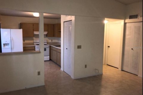 Condominio en alquiler en Ocala, Florida, 2 dormitorios, 77.29 m2 № 1843573 - foto 8