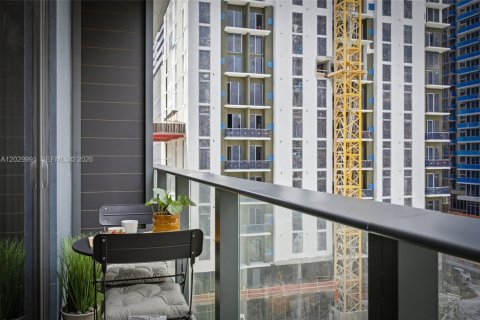 Condominio en venta en Miami, Florida, 1 dormitorio, 50.54 m2 № 2084952 - foto 7