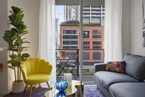 Condominio en venta en Miami, Florida, 1 dormitorio, 50.54 m2 № 2084952 - foto 5