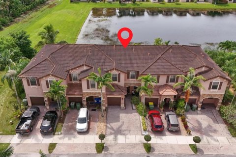 Купить таунхаус в Хомстед, Флорида 3 спальни, 140.47м2, № 1996466 - фото 28