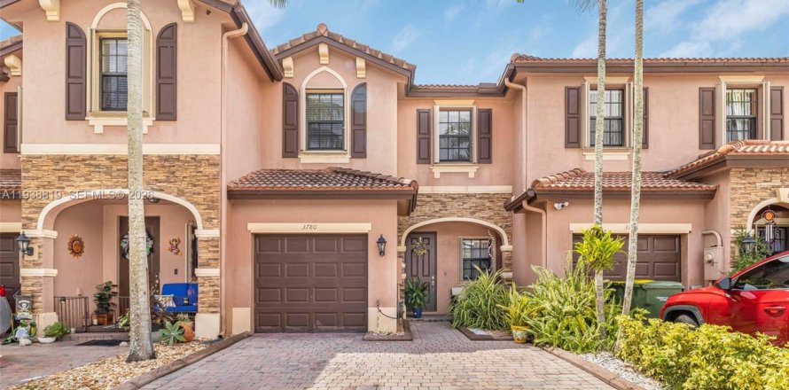 Таунхаус в Хомстед, Флорида 3 спальни, 140.47м2 № 1996466