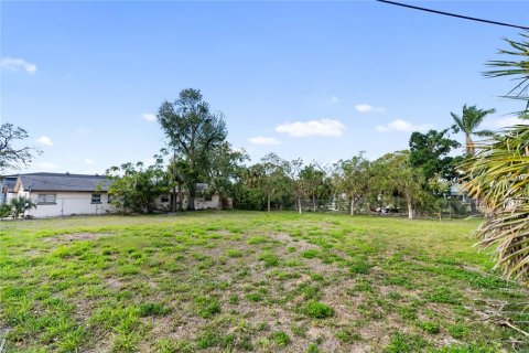 Commercial property in Sarasota, Florida 1767.37 sq.m. № 1560822 - photo 13