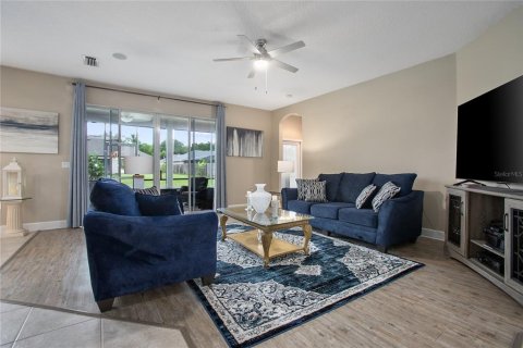 Villa ou maison à vendre à DeLand, Floride: 5 chambres, 287.35 m2 № 1821200 - photo 11