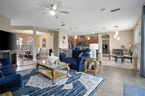 Villa ou maison à vendre à DeLand, Floride: 5 chambres, 287.35 m2 № 1821200 - photo 9