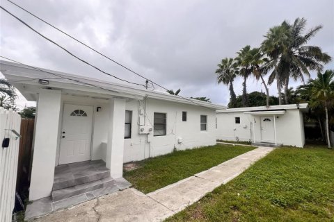 Studio in Hallandale Beach, Florida № 2246735