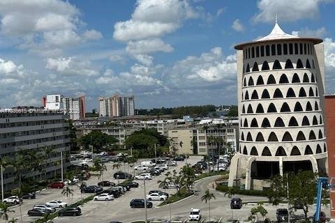 Купить кондоминиум в Майами, Флорида 2 спальни, 96.25м2, № 1935528 - фото 25