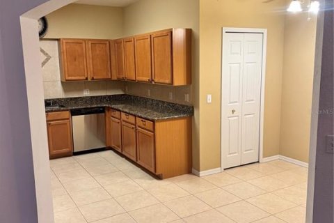Condo in Lakewood Ranch, Florida, 2 bedrooms № 2097922 - photo 8
