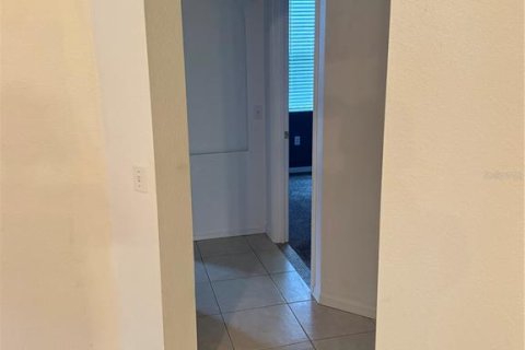 Condo in Lakewood Ranch, Florida, 2 bedrooms № 2097922 - photo 13