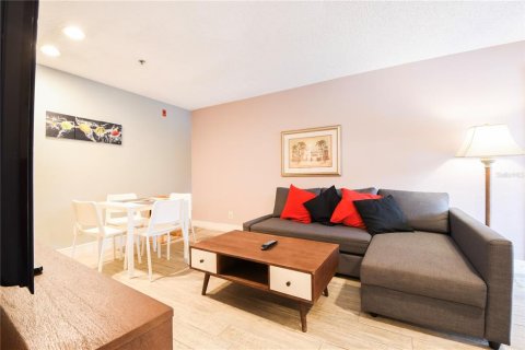 Condominio en alquiler en Kissimmee, Florida, 1 dormitorio, 60.2 m2 № 538115 - foto 11