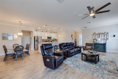 Villa ou maison à vendre à Punta Gorda, Floride: 3 chambres, 190.08 m2 № 2314625 - photo 6