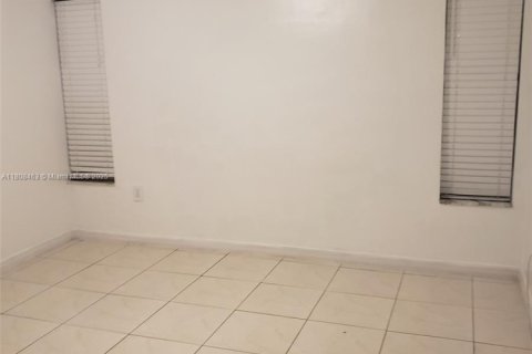 Condominio en alquiler en Miami, Florida, 1 dormitorio, 46.08 m2 № 1748049 - foto 8