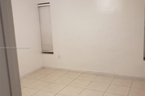 Condominio en alquiler en Miami, Florida, 1 dormitorio, 46.08 m2 № 1748049 - foto 7