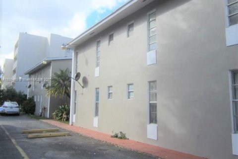 Condominio en alquiler en Miami, Florida, 1 dormitorio, 46.08 m2 № 1748049 - foto 19