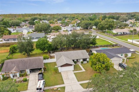 Casa en venta en Tampa, Florida, 3 dormitorios, 149.39 m2 № 1834987 - foto 9