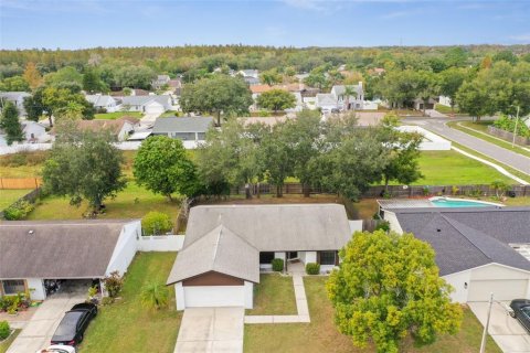 Casa en venta en Tampa, Florida, 3 dormitorios, 149.39 m2 № 1834987 - foto 11