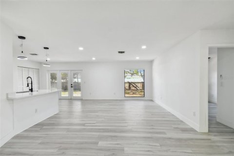 Casa en venta en Tampa, Florida, 3 dormitorios, 149.39 m2 № 1834987 - foto 1