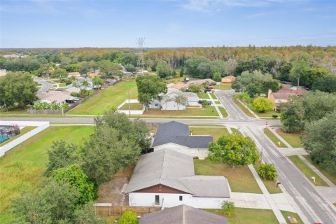 Casa en venta en Tampa, Florida, 3 dormitorios, 149.39 m2 № 1834987 - foto 16