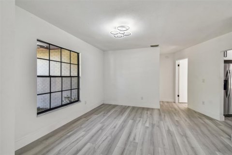 Casa en venta en Tampa, Florida, 3 dormitorios, 149.39 m2 № 1834987 - foto 3