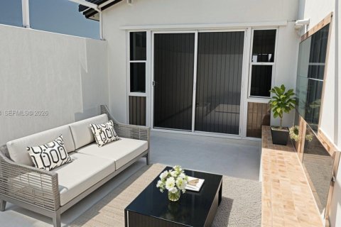 Villa ou maison à vendre à Pembroke Pines, Floride: 4 chambres, 185.06 m2 № 2416042 - photo 22