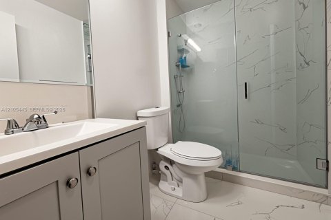 Villa ou maison à vendre à Pembroke Pines, Floride: 4 chambres, 185.06 m2 № 2416042 - photo 24
