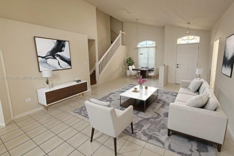 Villa ou maison à vendre à Pembroke Pines, Floride: 4 chambres, 185.06 m2 № 2416042 - photo 7