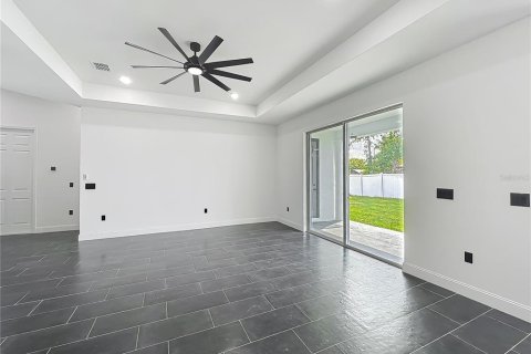 House in Sanford, Florida 4 bedrooms, 190.64 sq.m. № 1737136 - photo 26