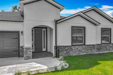 House in Sanford, Florida 4 bedrooms, 190.64 sq.m. № 1737136 - photo 7