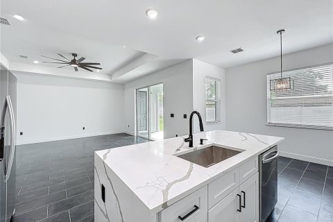 House in Sanford, Florida 4 bedrooms, 190.64 sq.m. № 1737136 - photo 29