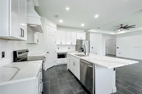 House in Sanford, Florida 4 bedrooms, 190.64 sq.m. № 1737136 - photo 30