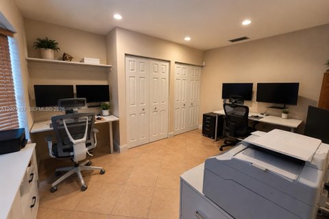 Villa ou maison à louer à Hollywood, Floride: 3 chambres, 92.9 m2 № 2181650 - photo 7