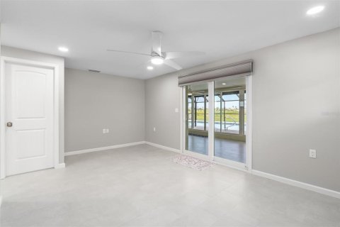 Villa ou maison à louer à New Port Richey, Floride: 3 chambres, 172.98 m2 № 2386087 - photo 23