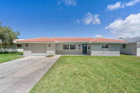 Villa ou maison à New Port Richey, Floride 3 chambres, 172.98 m2 № 2386087