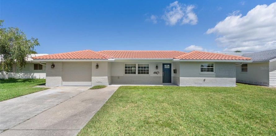 Villa ou maison à New Port Richey, Floride 3 chambres, 172.98 m2 № 2386087