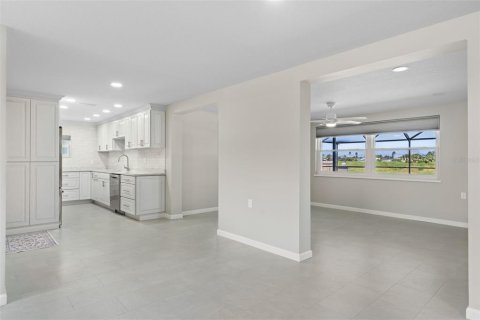 Villa ou maison à louer à New Port Richey, Floride: 3 chambres, 172.98 m2 № 2386087 - photo 10