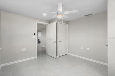 Villa ou maison à louer à New Port Richey, Floride: 3 chambres, 172.98 m2 № 2386087 - photo 30