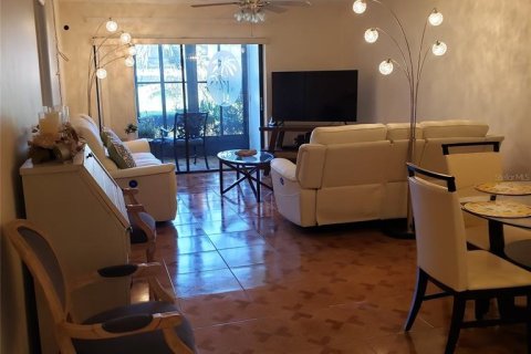 Condo in Oldsmar, Florida, 2 bedrooms  № 1733640 - photo 7