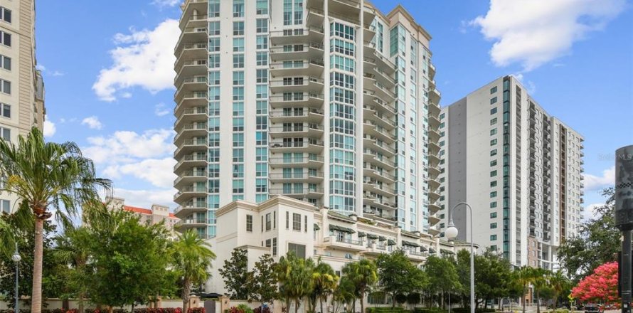 Condo in Tampa, Florida, 3 bedrooms  № 1824363