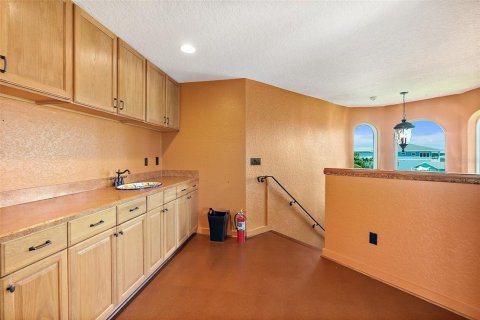 Casa en venta en Palm Coast, Florida, 5 dormitorios, 338.07 m2 № 1909013 - foto 10