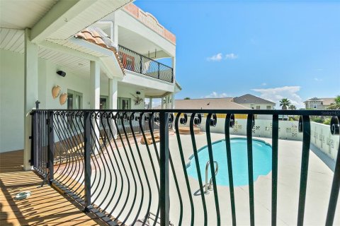 Casa en venta en Palm Coast, Florida, 5 dormitorios, 338.07 m2 № 1909013 - foto 4
