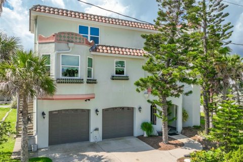Casa en venta en Palm Coast, Florida, 5 dormitorios, 338.07 m2 № 1909013 - foto 1