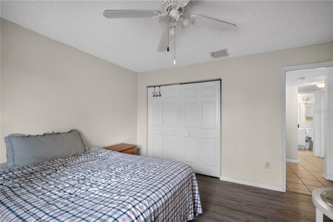 Copropriété à vendre à Tampa, Floride: 2 chambres, 83.52 m2 № 2210330 - photo 12