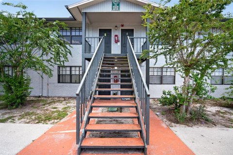 Condo in Tampa, Florida, 2 bedrooms № 2210330