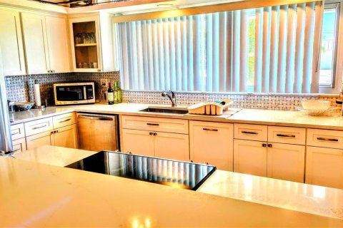 House in Sarasota, Florida 3 bedrooms, 140.75 sq.m. № 1841990 - photo 17