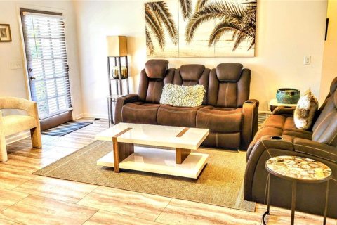 House in Sarasota, Florida 3 bedrooms, 140.75 sq.m. № 1841990 - photo 5