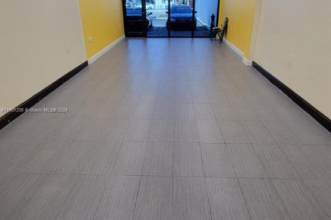 Office in North Miami Beach, Florida № 1217633