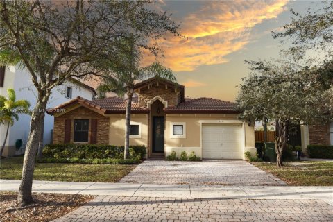 Casa en Homestead, Florida 3 dormitorios, 160.54 m2 № 2046456