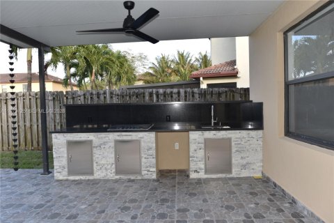 Casa en venta en Homestead, Florida, 3 dormitorios, 160.54 m2 № 2046456 - foto 14