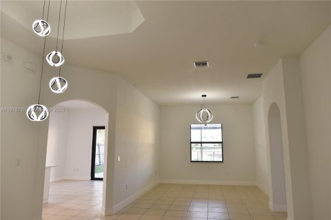 Casa en venta en Homestead, Florida, 3 dormitorios, 160.54 m2 № 2046456 - foto 24