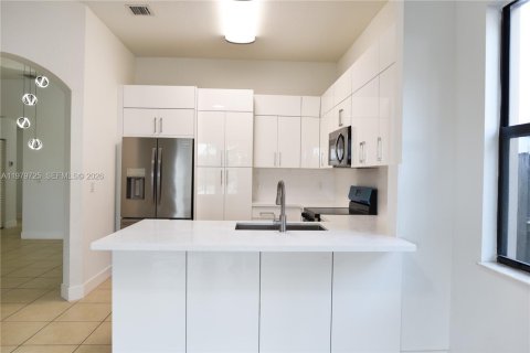 Casa en venta en Homestead, Florida, 3 dormitorios, 160.54 m2 № 2046456 - foto 7