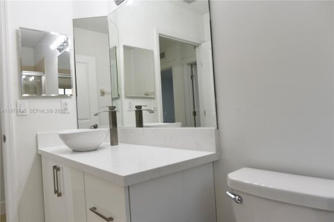 Casa en venta en Homestead, Florida, 3 dormitorios, 160.54 m2 № 2046456 - foto 19